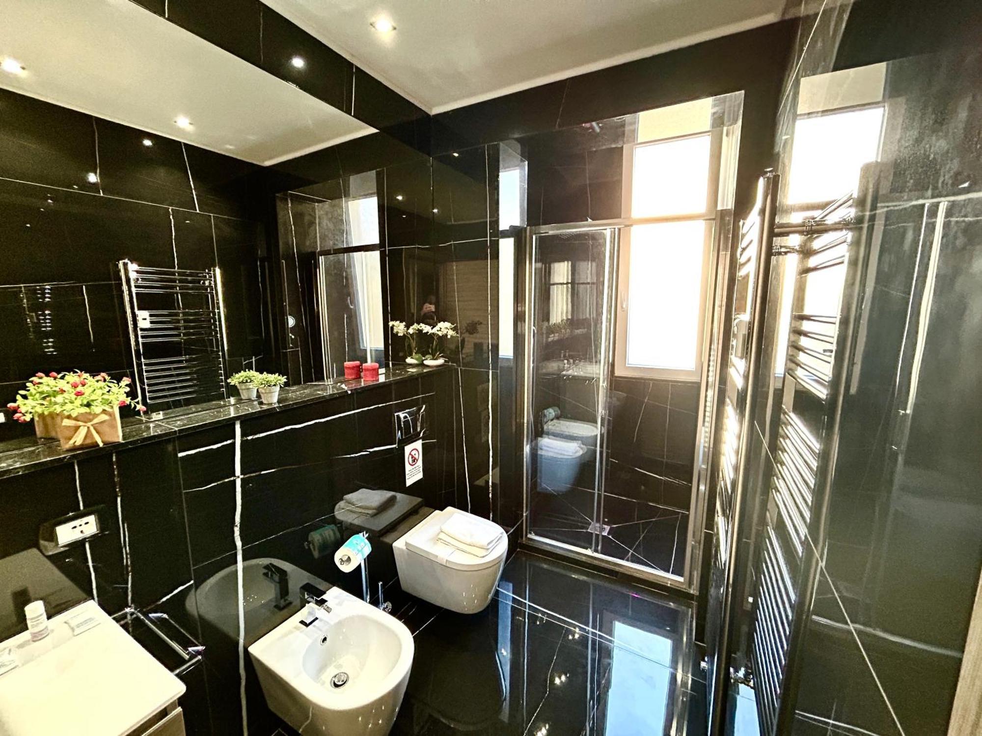 Apartment Careggi Top House 1 *